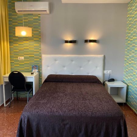 Hostal Restaurante Estacion Jaén Eksteriør billede