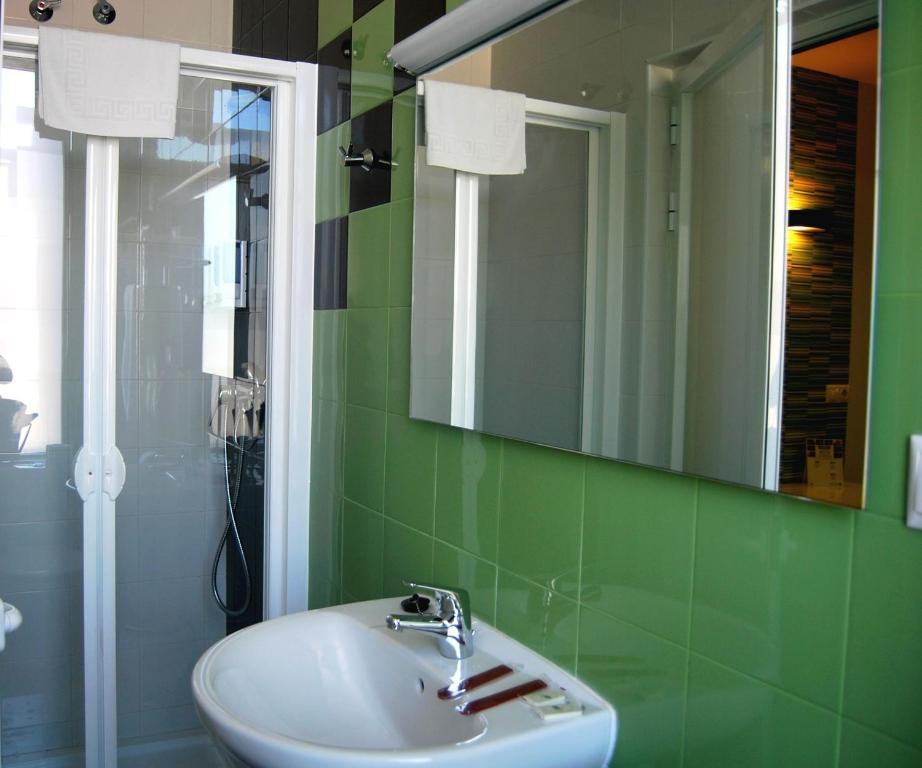 Hostal Restaurante Estacion Jaén Værelse billede