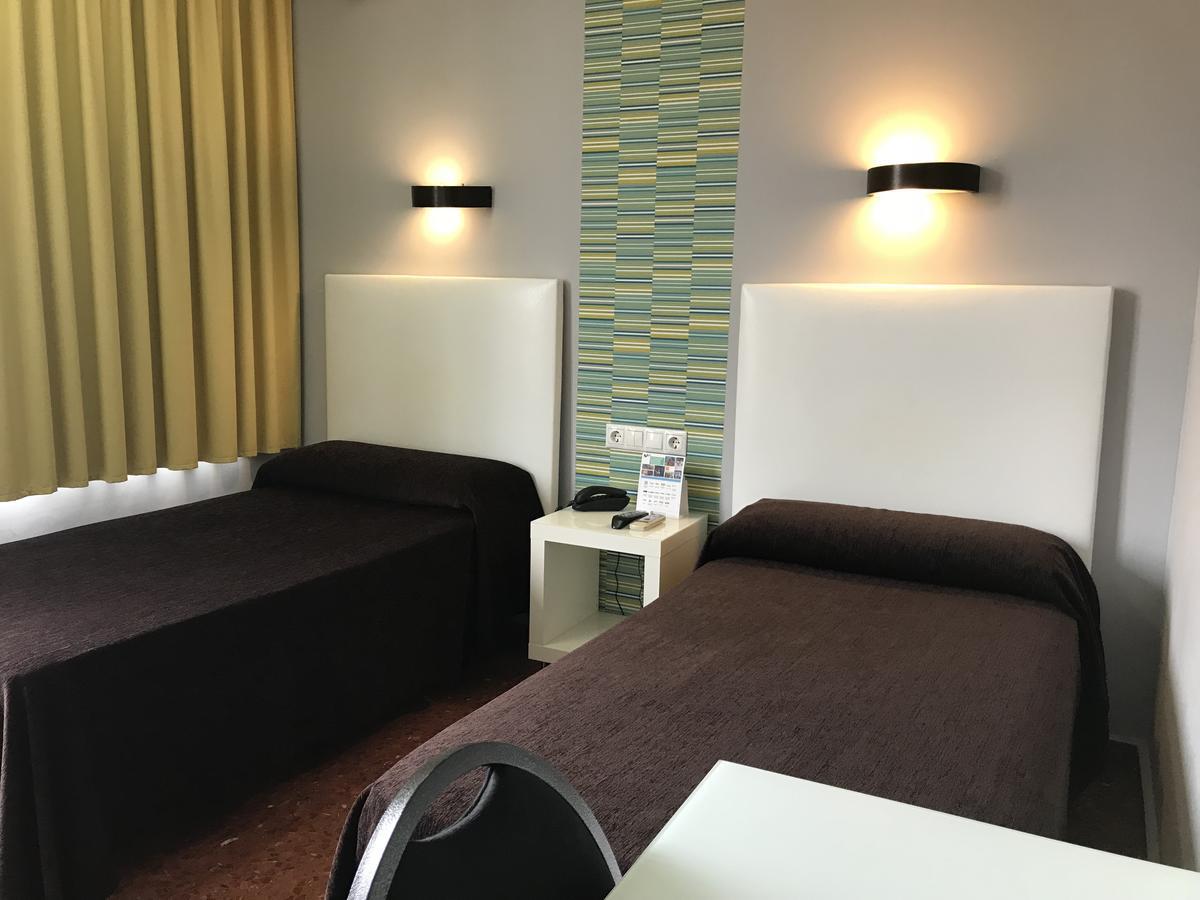 Hostal Restaurante Estacion Jaén Værelse billede