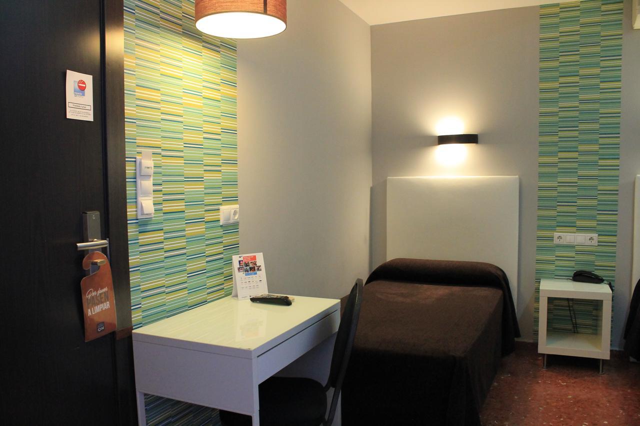 Hostal Restaurante Estacion Jaén Eksteriør billede