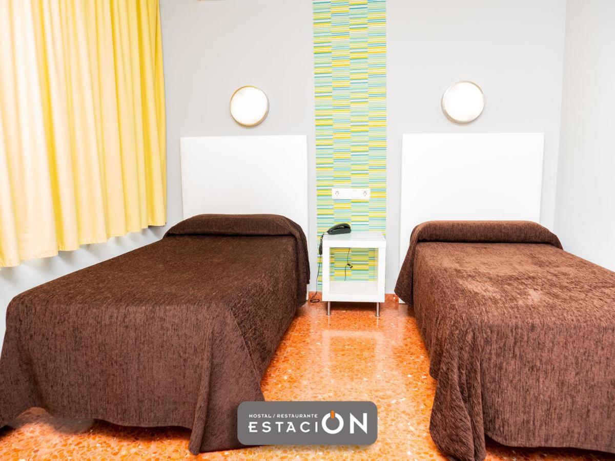 Hostal Restaurante Estacion Jaén Eksteriør billede